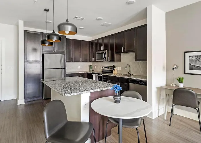 Landing Incredible 1Bd Clubhouse Pool