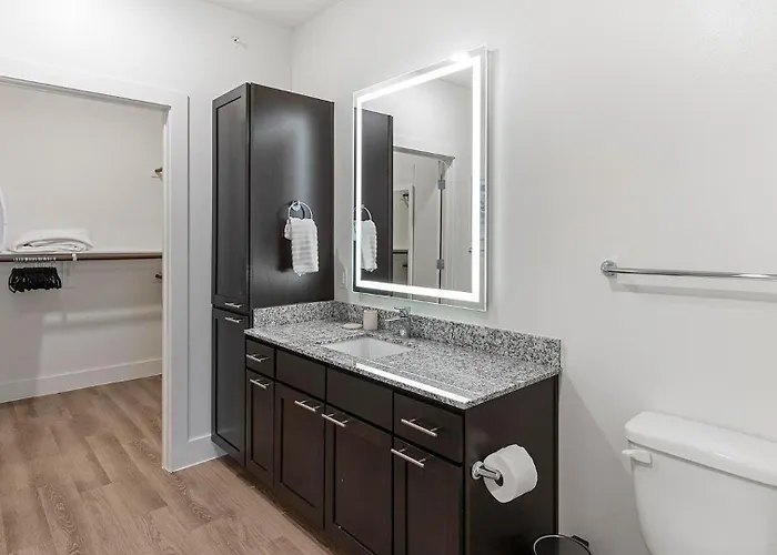 Landing Stunning 1bd Clubhouse Yoga Apartment Fort Worth